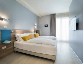 Отель Hatelier Garda Home  Пескьера-Дель-Гарда